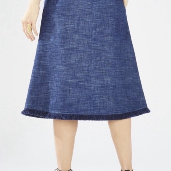 BCBG Maxazria Manne Dark Navy Skirt Size 10 - Picture 2 of 7